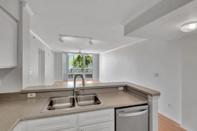 Foto del edificio - 2665 SW 37th Ave