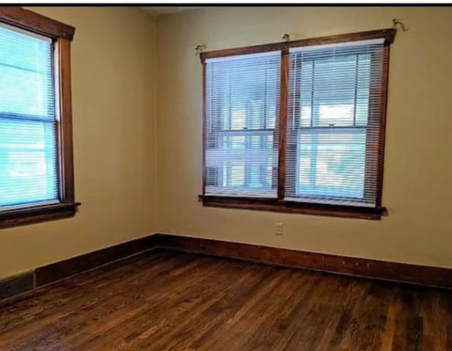 Foto del edificio - 2716 N 48th St