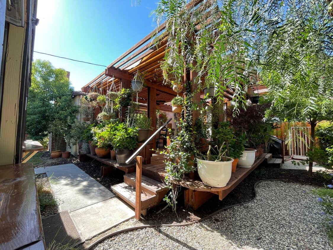 Foto principal - 3013 Truxtun Ave