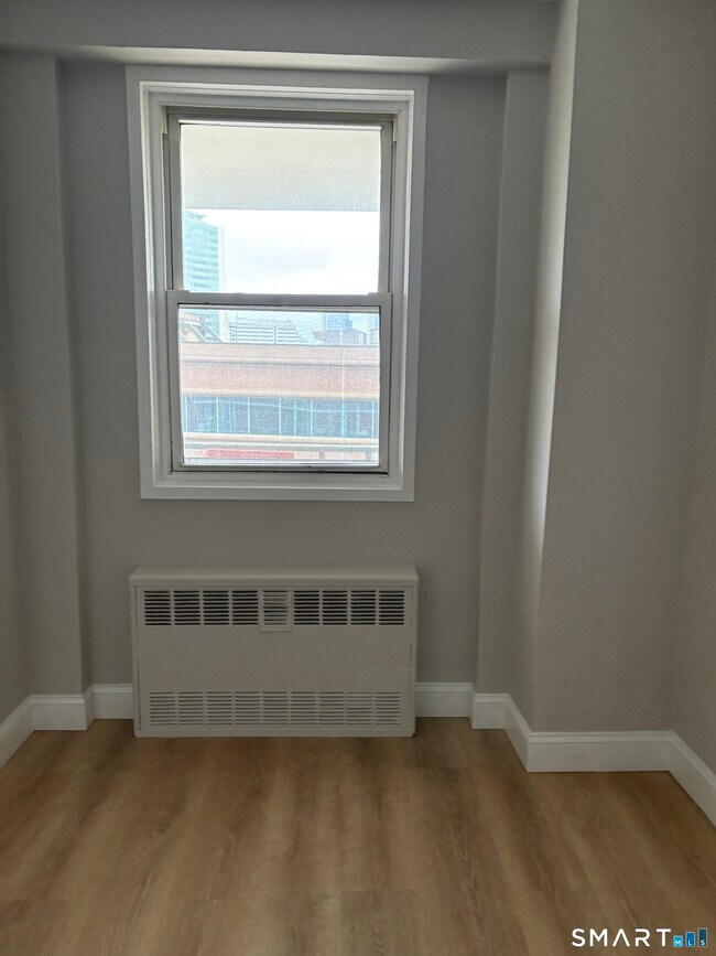 Foto del edificio - 444 Bedford St