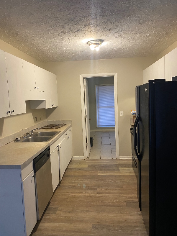 Building Photo - 6809 Kingsgate Dr