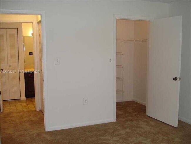 Foto del edificio - 2240 SW 81st Ave