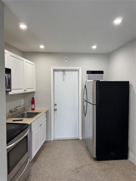 Building Photo - 2025 N 16th Ave