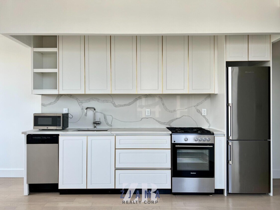 Foto principal - 635 4th Ave Ave