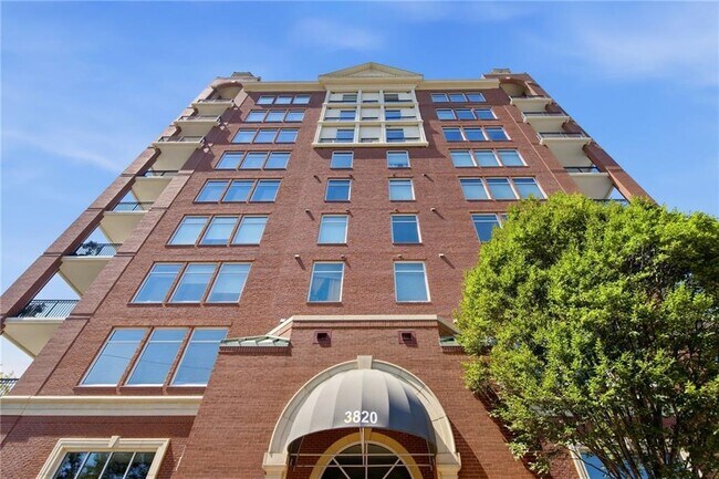 Foto del edificio - 3820 Roswell Rd NE