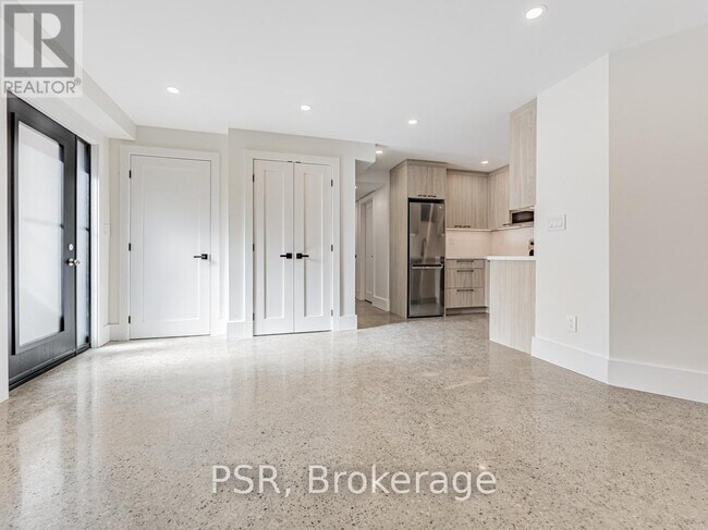 Photo du bâtiment - 33 Parkway Ave