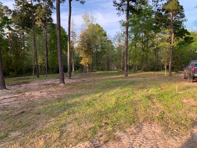Building Photo - 87 Hill Creek Dr