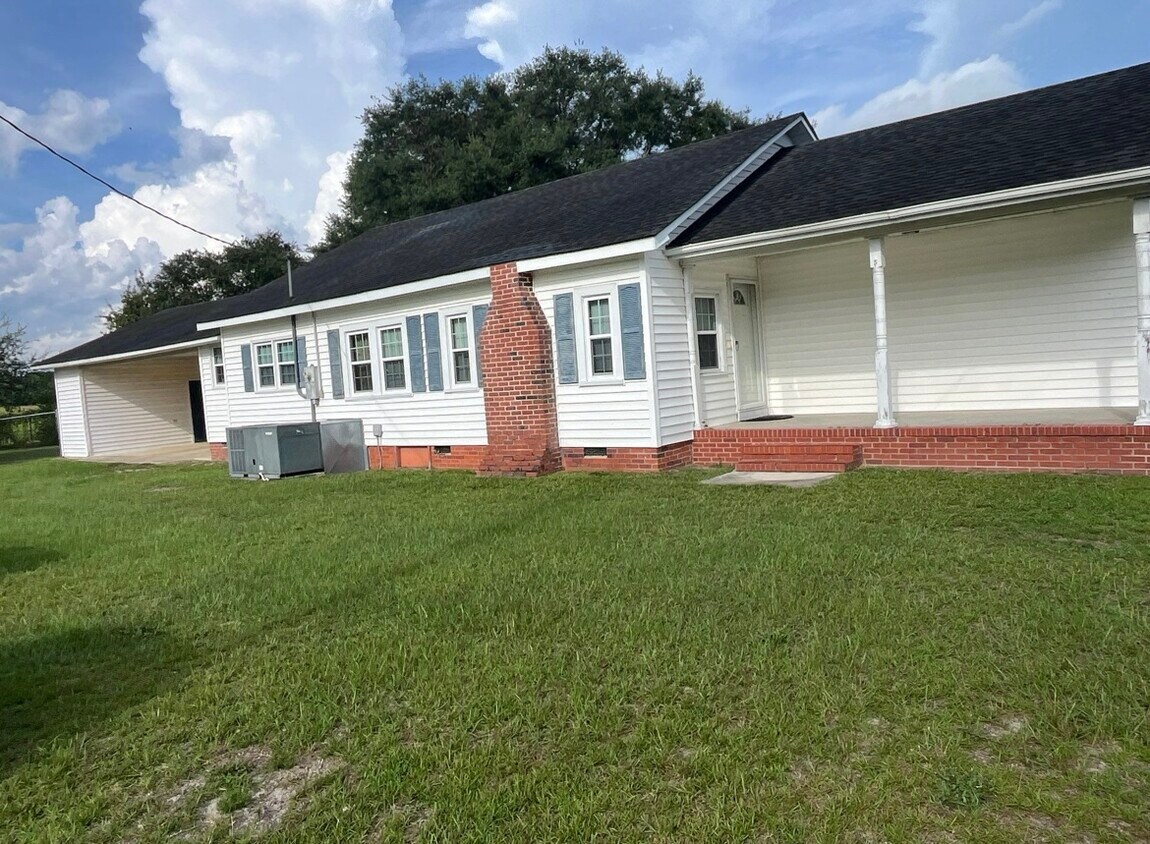 Foto principal - 3810 Bluff Rd
