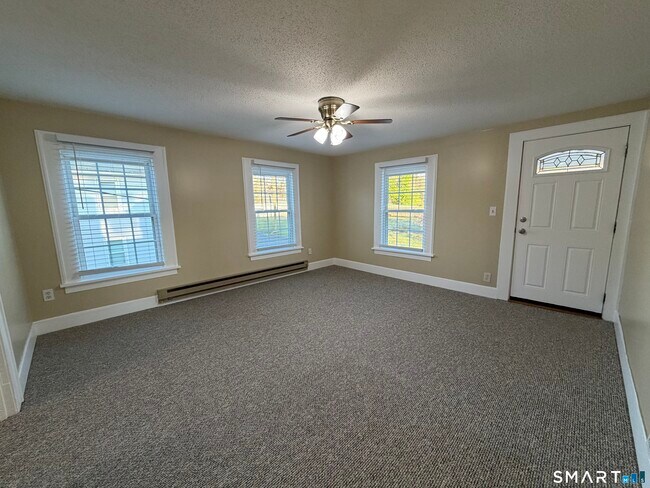 Building Photo - 38 Twining St