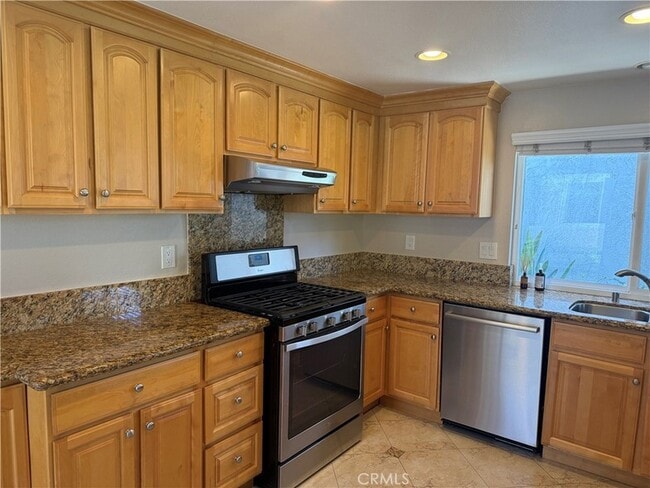 Building Photo - 41 Sparrowhawk