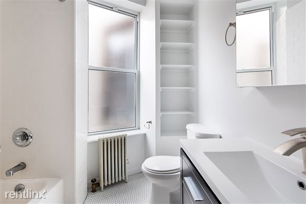 Building Photo - 107 3rd Pl