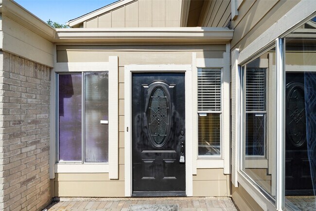 Foto del edificio - 11502 Village Pl Dr