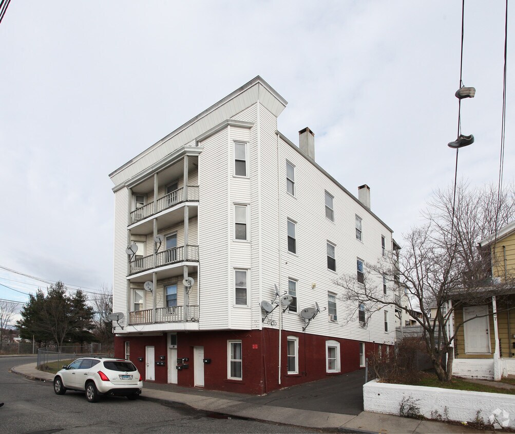 55 Pemberton St, Waterbury, CT 06706 Apartments in Waterbury, CT