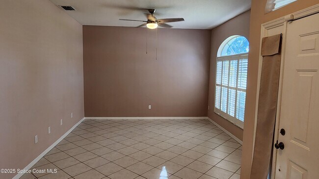 Building Photo - 1061 Pelican Ln