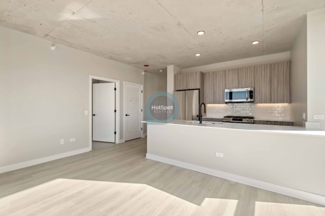 Foto del edificio - 4600 N Broadway