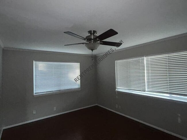 Foto del edificio - 5406 E 25th Pl