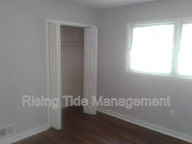 Foto del edificio - 2817 3rd St NW