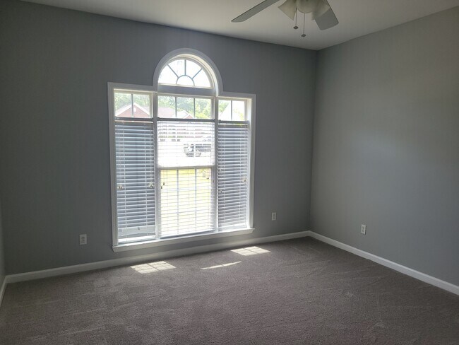 Foto del edificio - 3611 Castle Pines Ln