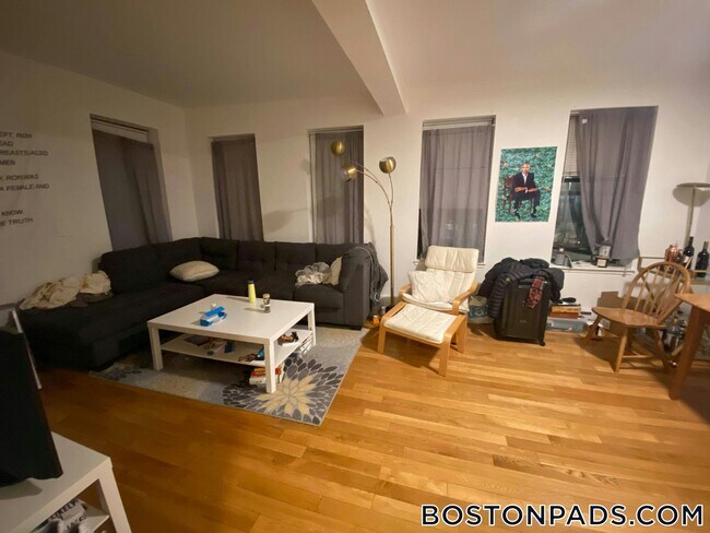 Foto del edificio - 776 Columbus Ave