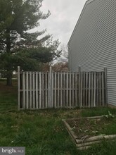 Building Photo - 8320 Brookvale Ct