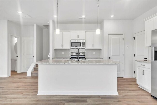 Foto del edificio - 374 Mountain Blvd S