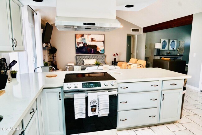 Foto del edificio - 17309 E El Pueblo Blvd