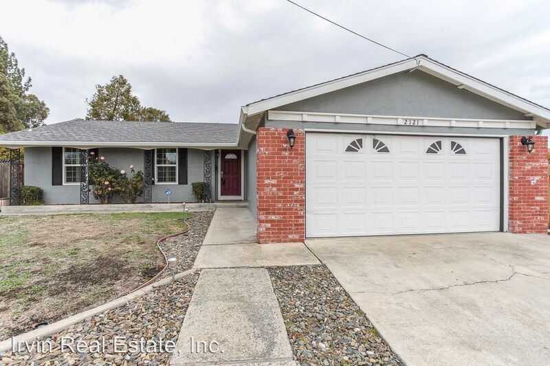 Foto principal - 2121 Shasta Dr