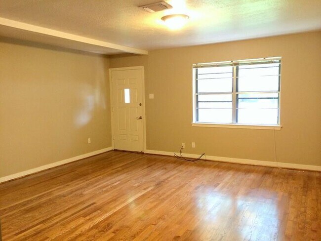 Foto del edificio - 9510 Vilven Ln