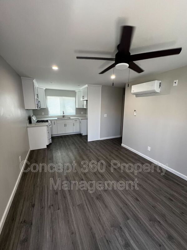 Foto del edificio - 2520 E Anaheim St