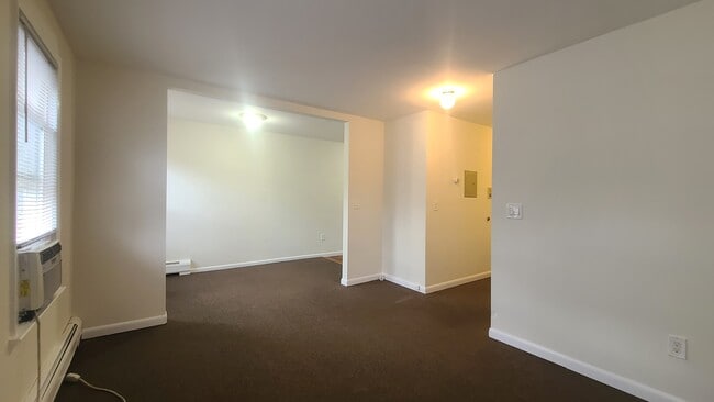 Building Photo - 77 Colgate St