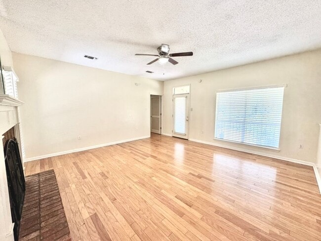 Photo - Beautiful 3BR Home in Summer Crossing