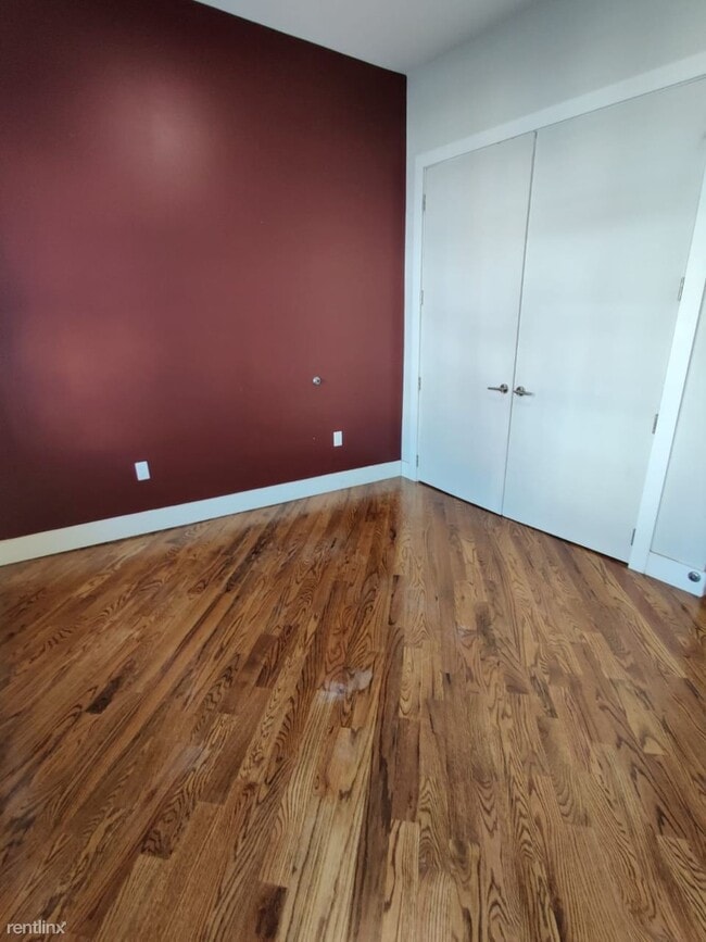 Building Photo - 2 br, 1 bath Apartment - 739 Garfield Ave