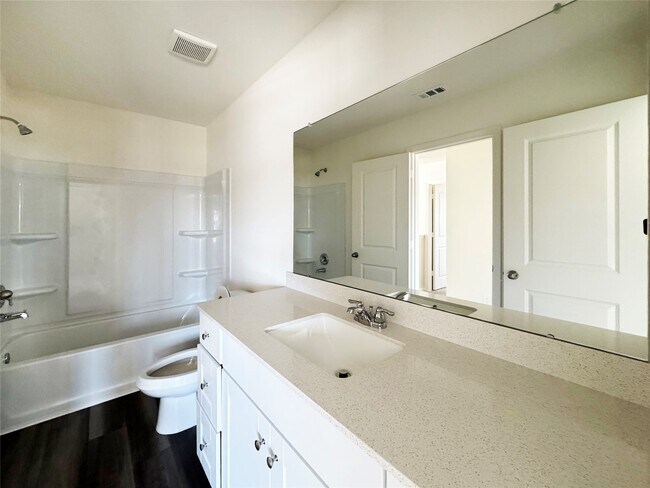 Foto del edificio - 8703 Vacek Xing Wy