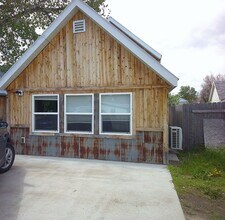 Building Photo - 223 Wyoming Ave