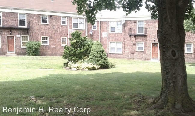 Building Photo - 500 S HARRISON St
