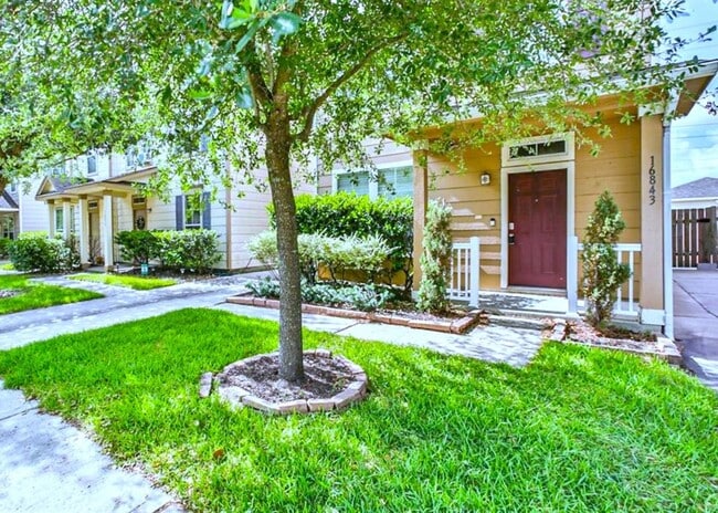 Building Photo - 16843 Mammoth Springs Dr