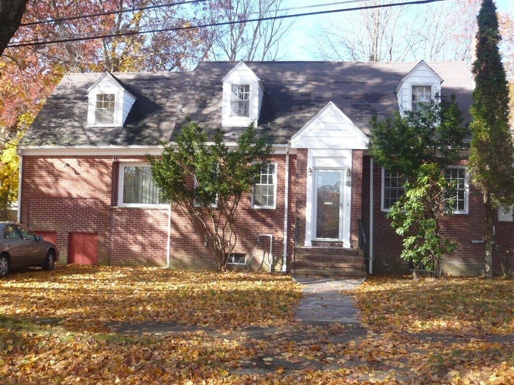 Primary Photo - 57 Warren Rd