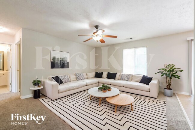 Building Photo - 1675 Pilgrim Way