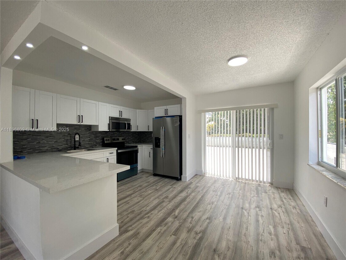 Foto principal - 46 NW 44th St