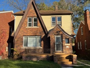 Building Photo - 17162 Bradford Ave