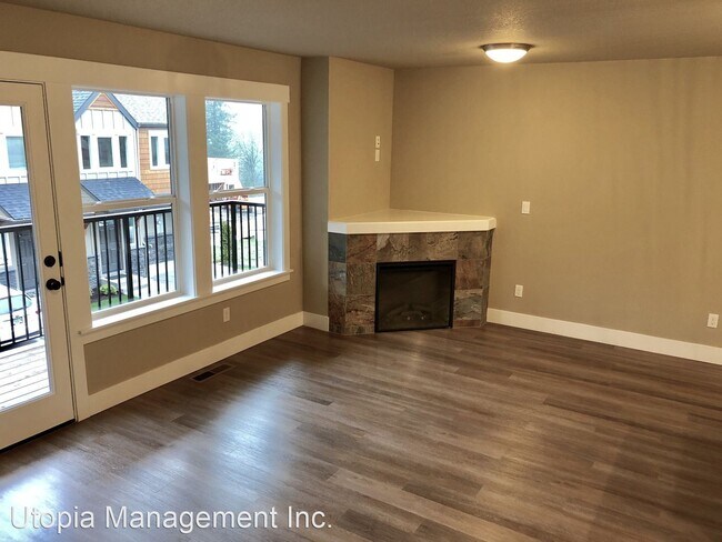 Building Photo - 3 br, 2.5 bath House - 16811 Champion Way