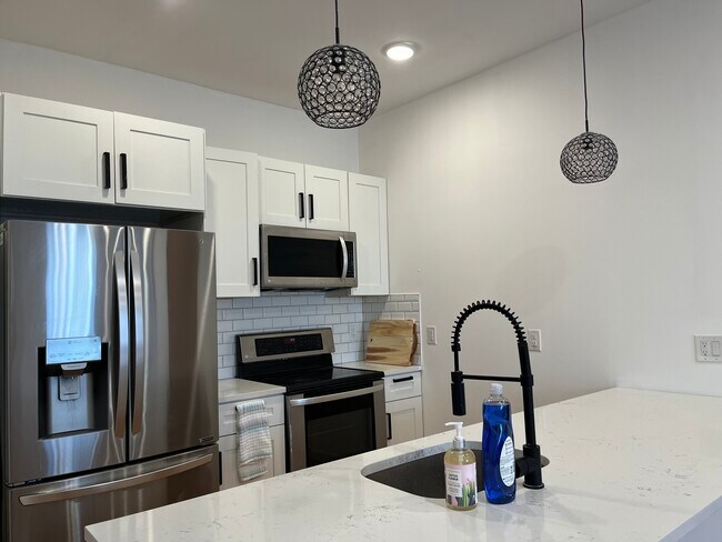 Foto del edificio - 721 N 40th St