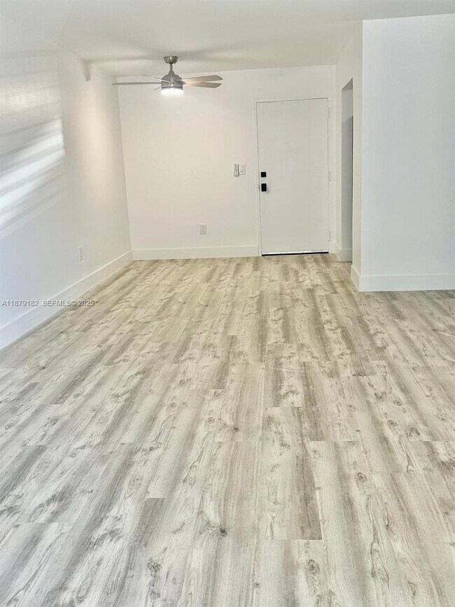 Foto del edificio - 1441 Lincoln Rd