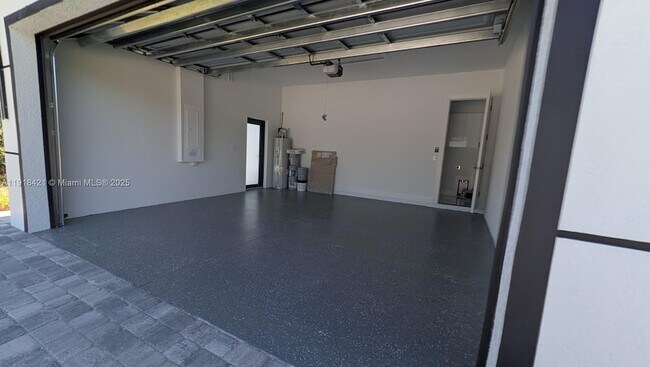 Foto del edificio - 3302 E 18th St