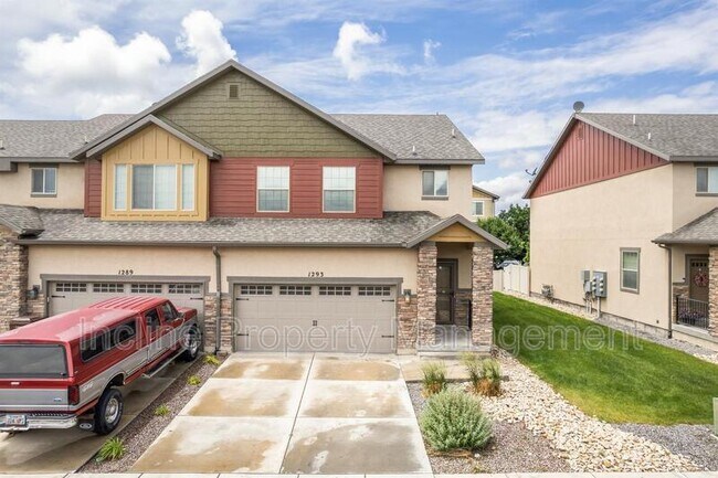 Building Photo - 1293 SilverCrest Dr