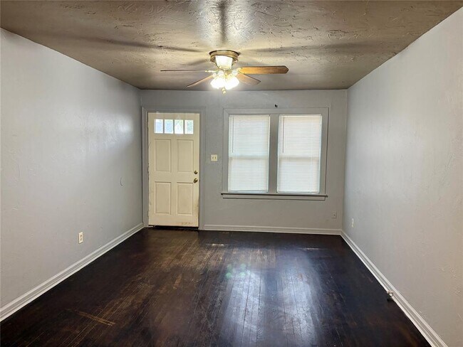 Foto del edificio - 3113 NW 32nd St