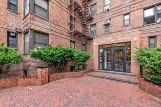 Building Photo - 84-19 51st Ave