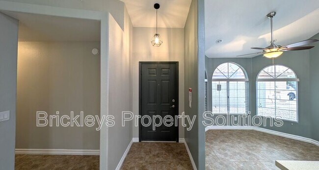 Foto del edificio - 143 S Willow Creek St