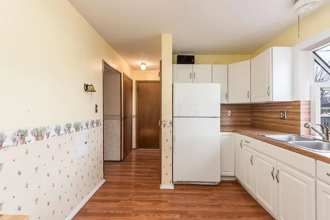 Building Photo - 5040 Norcrest Dr