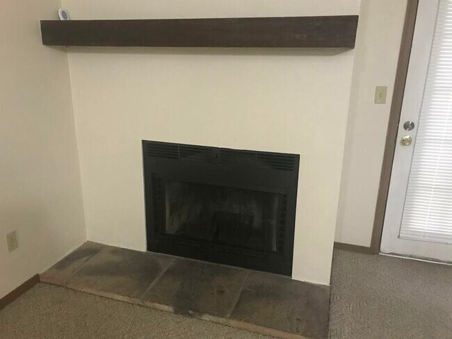 Foto del edificio - 14 Pepperwood Ct